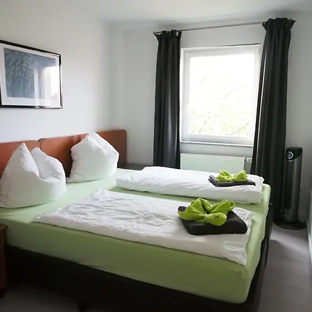 Gemeinschaftsapartment 8 -