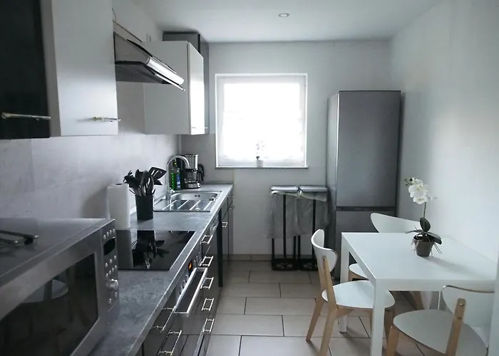 شقة Gemeinschaftsapartment 8 - *